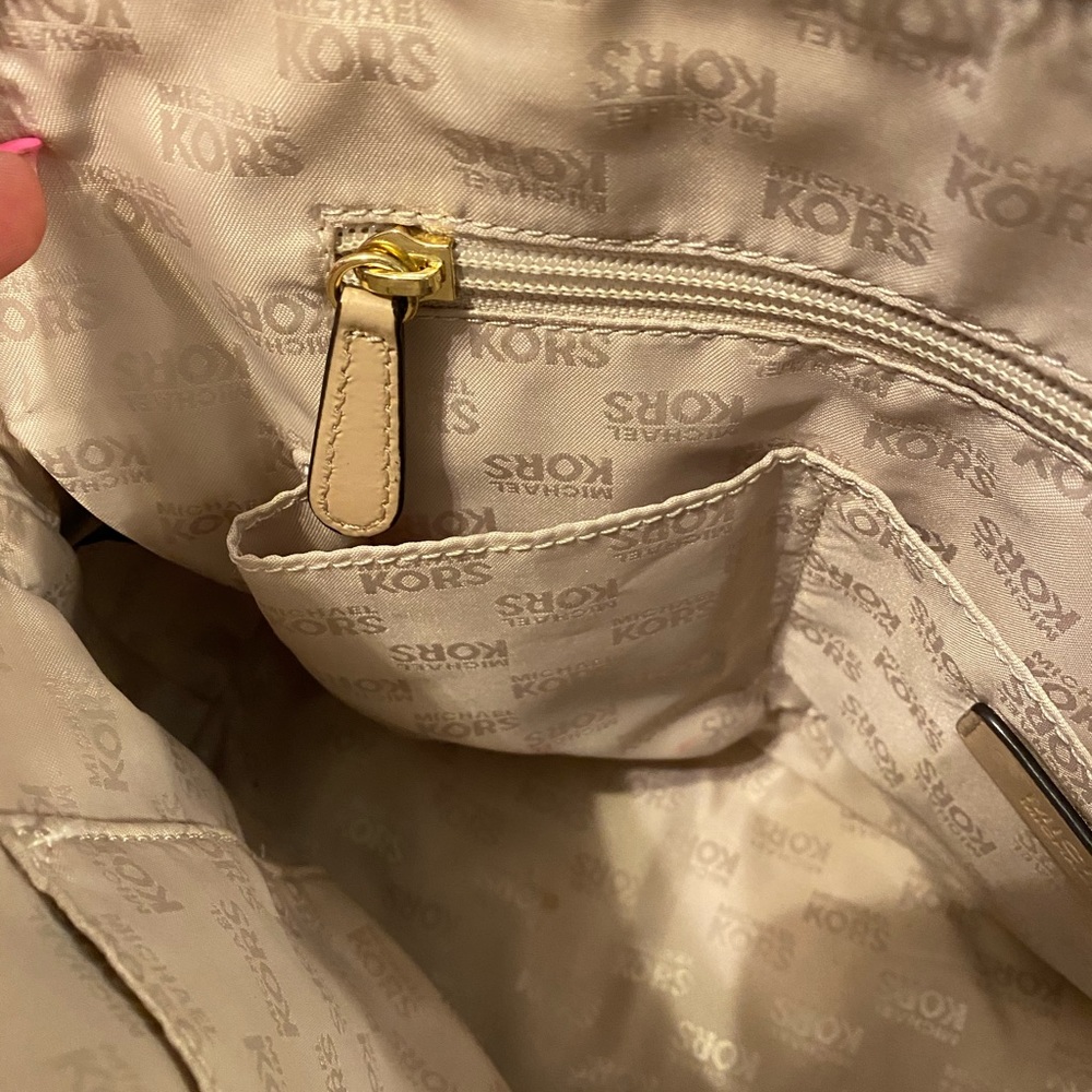 Light Pink/Beige MK Satchel Purse - Picture 8 of 12